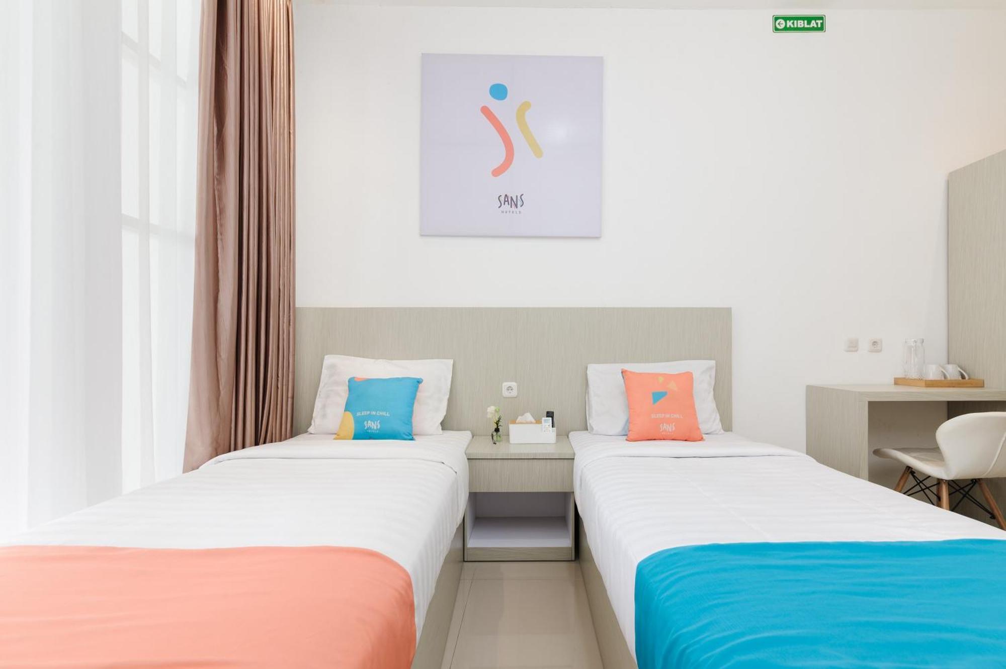 Sans Hotel La Vida Malang Ngadipuro Esterno foto
