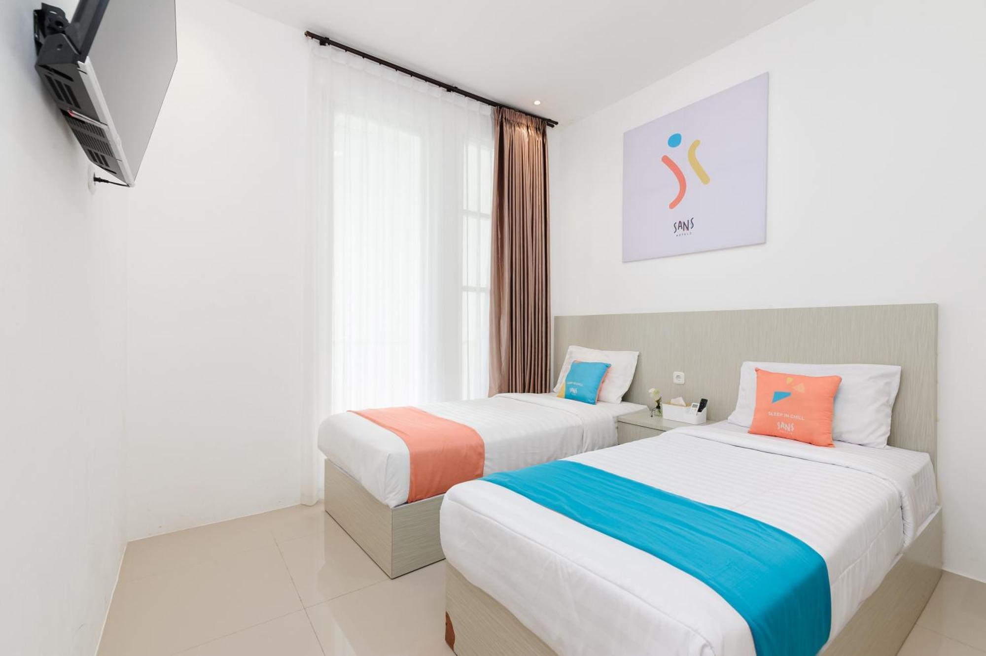 Sans Hotel La Vida Malang Ngadipuro Esterno foto